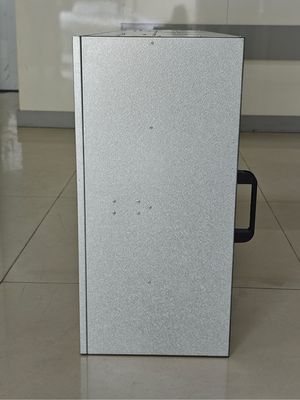 1220*620*350 mm Tamaño del área de trabajo Capó laminar de flujo con filtración y material de filtro de fibra de vidrio