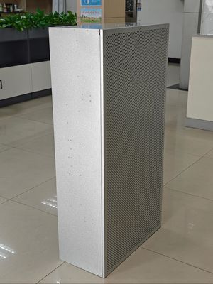 Capuchón de flujo laminar profesional con rango de purificación 100 rango ISO14644-1 Eficiencia estándar y de filtro ≥ 99,99%
